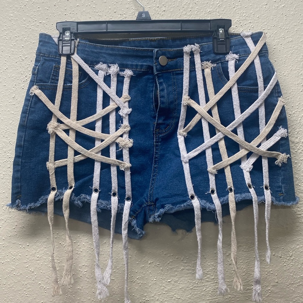 Light Wash Denim Shorts Size 2XL